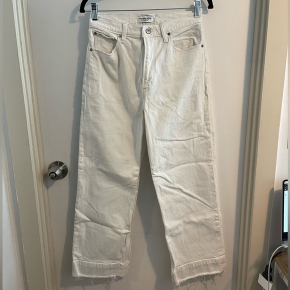 Abercrombie & Fitch Wide Leg White Jean - Picture 3 of 5